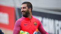 Gelandang Barcelona asal Turki, Arda Turan. (AFP/Oli Scarff)