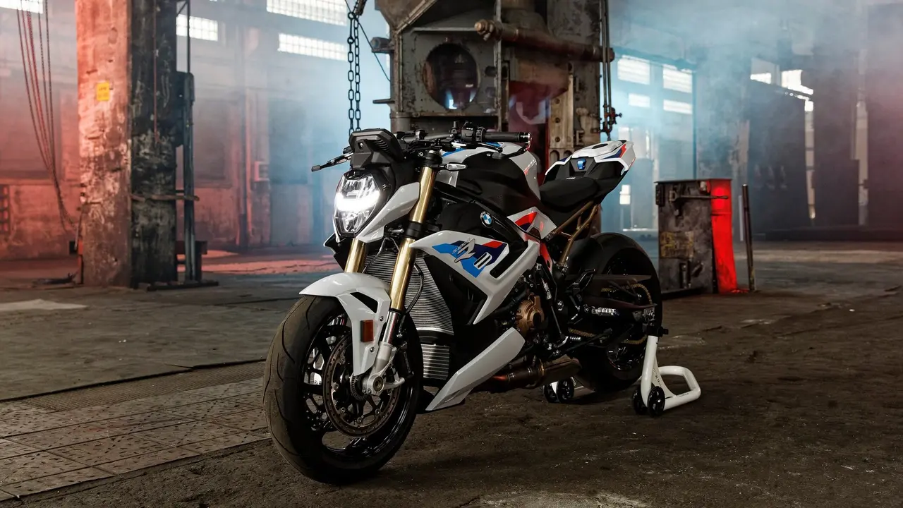 BMW S1000R