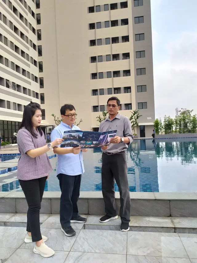 Marketing Manager Citraland Vittorio, Febiaty. General Manager Citraland Vittorio, Indra Purnama. Project Manager Citraland Vittorio, Barry Koesmanto.
