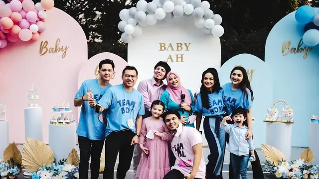 7 Momen Aurel Hermansyah dan Atta Halilintar Ungkap Jenis Kelamin Anak Pertama