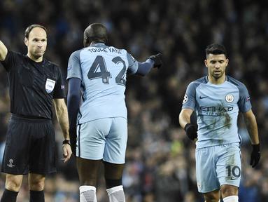Antonio Miguel Mateu Lahoz secara resmi dipercaya UEFA untuk memimpin laga final Liga Champions antara Manchester City kontra Chelsea. (AFP/Oli Scarff)