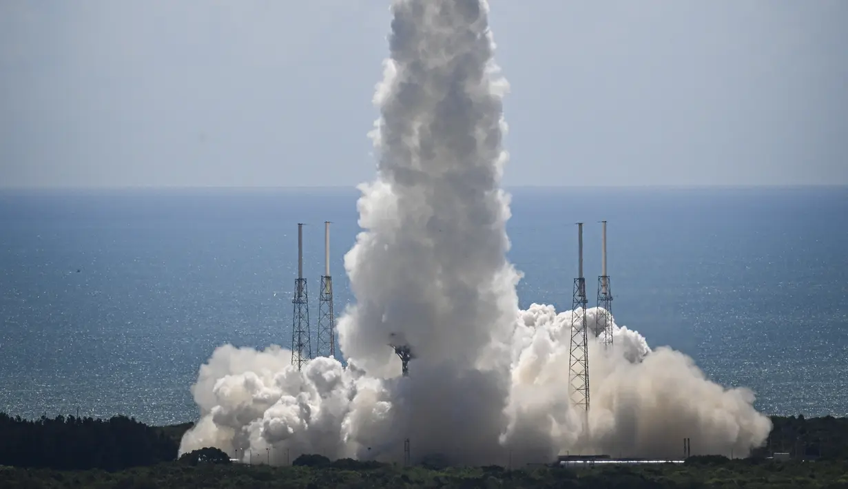 Pesawat luar angkasa tersebut sebelumnya dijadwalkan diluncurkan pada 6 Mei, namun upaya peluncuran dibatalkan karena masalah teknis. (Miguel J. Rodriguez Carrillo / AFP)