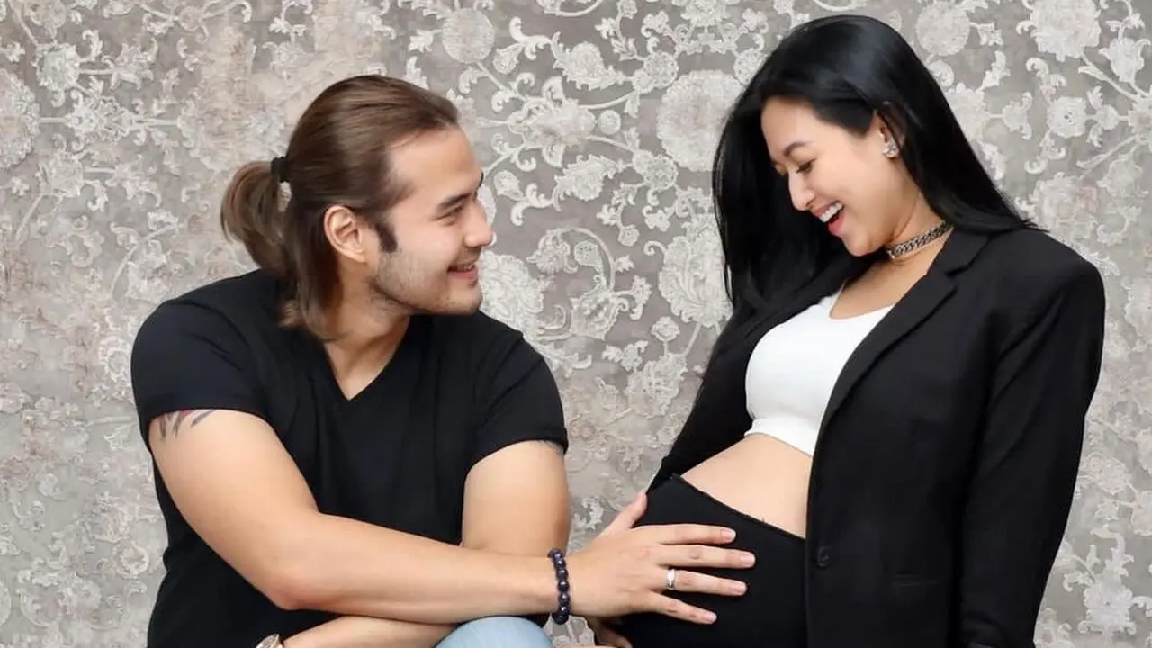 Baby Bump Sylvia Fully hamil anak ketiga (Foto: Instagram @sylvia_fully88)