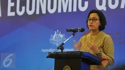 Menkeu Sri Mulyani memberikan paparan kebijakan Indonesia saat Indonesia Economic Quarterly di Jakarta, Selasa (17/1). (Liputan6.com/Angga Yuniar)