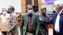 Wakil Menteri Hukum dan HAM Edward Omar Sharif Hiariej usai rapat kerja bersama Komisi III DPR, Jakarta, Rabu (6/7/2022). Komisi III dan Pemerintah bersepakat menyelesaikan RUU tentang KUHP khususnya terkait 14 isu krusial RUU KUHP sebelum diserahkan ke pembicaraan tingkat selanjutnya sesuai ketentuan perundang-undangan. (Liputan6.com/Angga Yuniar)