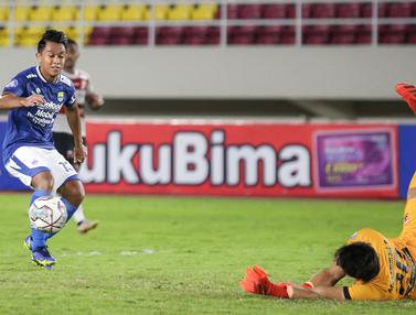 Foto: Jatuh Bangun Persib Bandung Pertahankan Keunggulan dari Madura United di Pekan ke-15 BRI Liga 1
