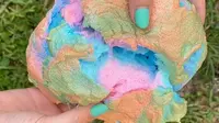 Cloud bread, roti warna-warni yang lagi viral. (dok. Instagram @soflofooodie/https://www.instagram.com/p/CDWkSpPhkIn/)