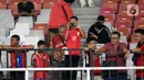 Jika dibanding dengan kapasitas Stadion Utama Gelora Bung Karno yang mencapai lebih dari 78 ribu kursi, jumlah penonton yang hanya 8000-an tentu sangat kecil. (Liputan6.com/Helmi Fithriansyah)