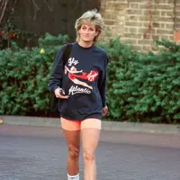 Dijual Rp 74 juta, baju olaharaga Putri Diana disumbangkan ke keluarga di Malawi (Foto: Instagram/virginatlantic)