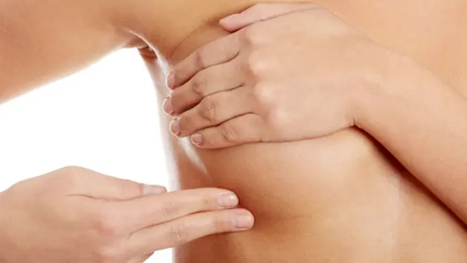 Rutin Maskeran Buat Payudara Lebih Kencang