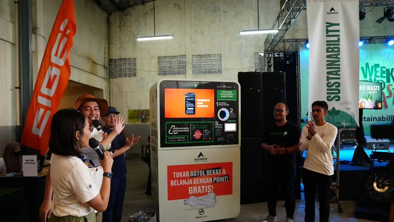 Kolaborasi EIGER dan Plasticpay