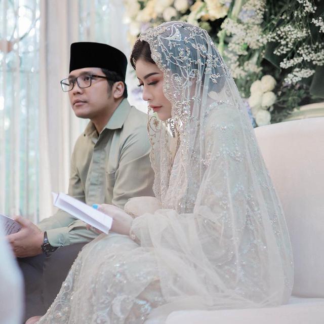 6 Momen Tasyakuran 4 Bulanan Kehamilan Rica Andriani, Berlangsung Khidmat