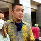 Nirina Zubir dan pengacaranya Ruben Jeffrey di Mapolda Metro Jaya, Kamis (18/11/2021)