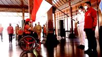 Prosesi pengukuhan kontingen Indonesia di ASEAN Para Games 2022. (Dok. National Paralympic Comittee Indonesia)
