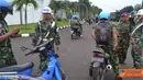 Citizen6, Surabaya: Operasi dilanjutkan dengan pemeriksaan kendaraan sepeda motor yang parkir liar di sekitar Rumdis Karangpilang Surabaya. (Pengirim: Budi Abdillah)

