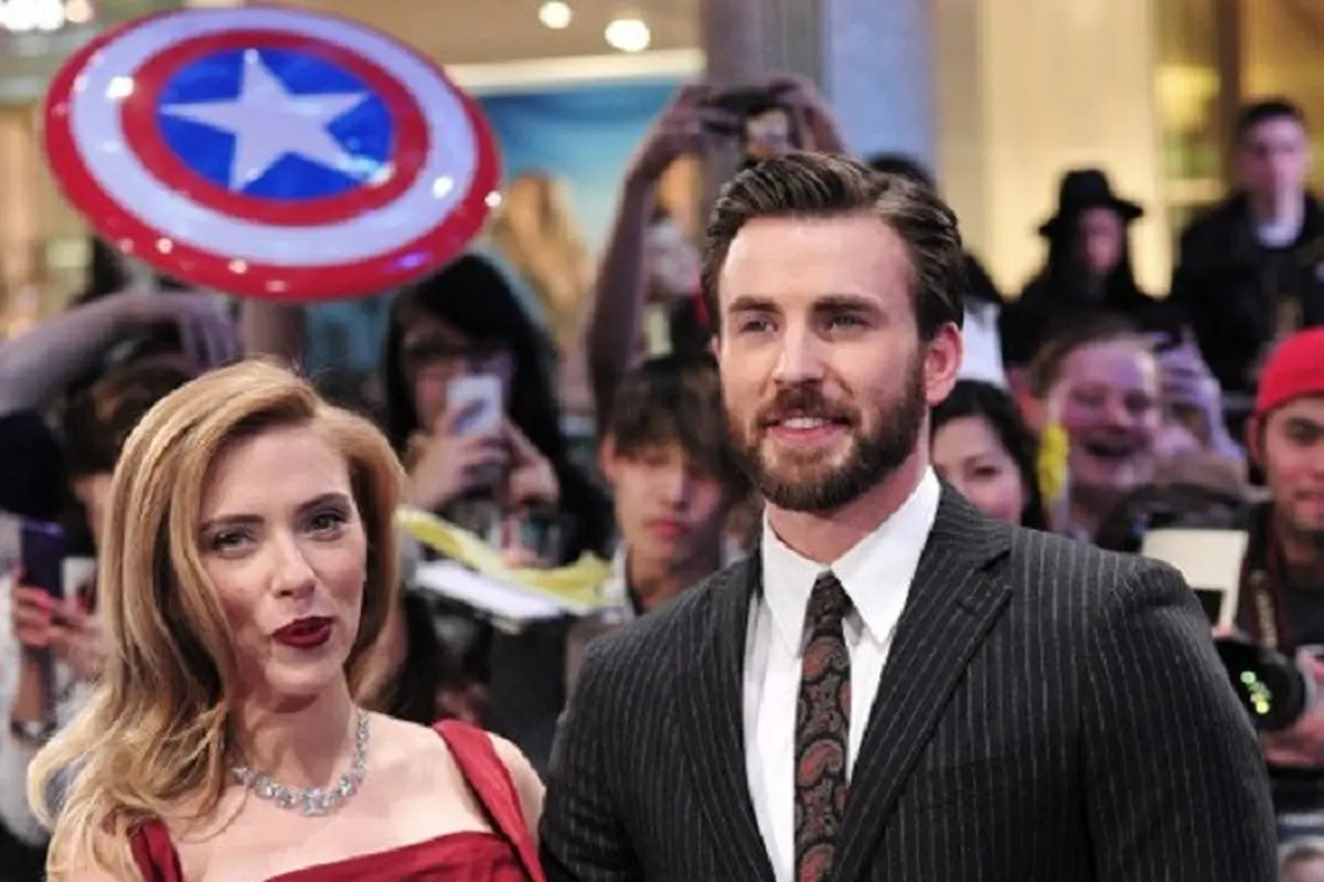 Scarlett Johansson dan Chris Evans dikabarkan pacaran. (Foto: AFP)