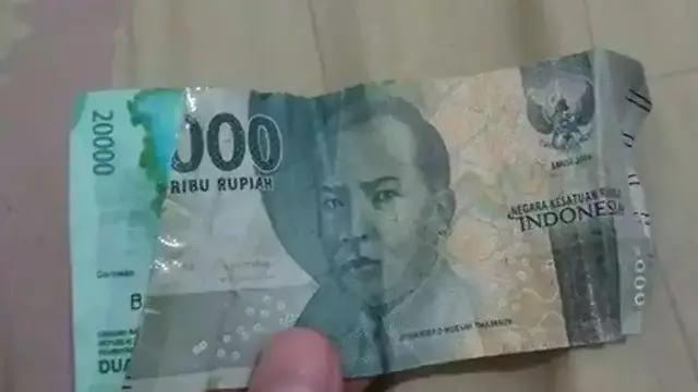 6 Potret Nominal Uang Diubah Ini Bikin Tepuk Jidat, Orang Bisa Tertipu
