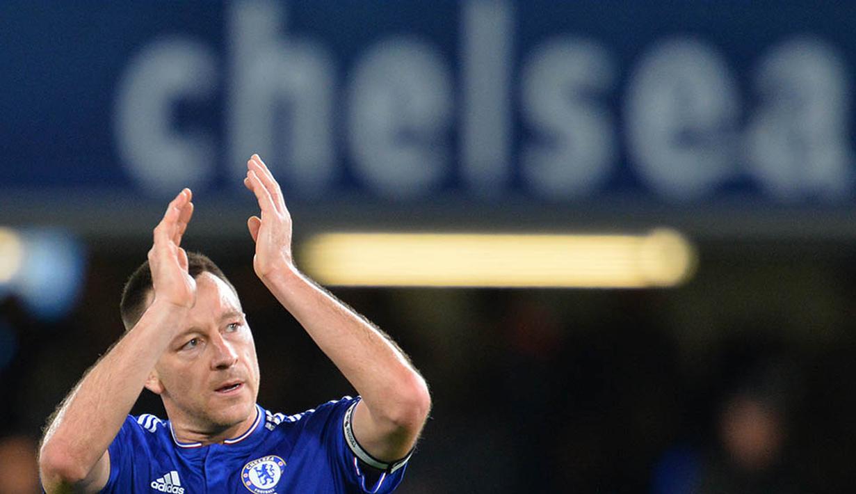 Banyak kejadian menarik terjadi di Premier League tahun ini. Mulai dari naik turun prestasi Chelsea, kepergian Jose Mourinho dan kedatangan Jurgen Klopp hingga fenomena Leicester mewarnai kerasnya tahun 2015. (AFP/Glyn Kirk)