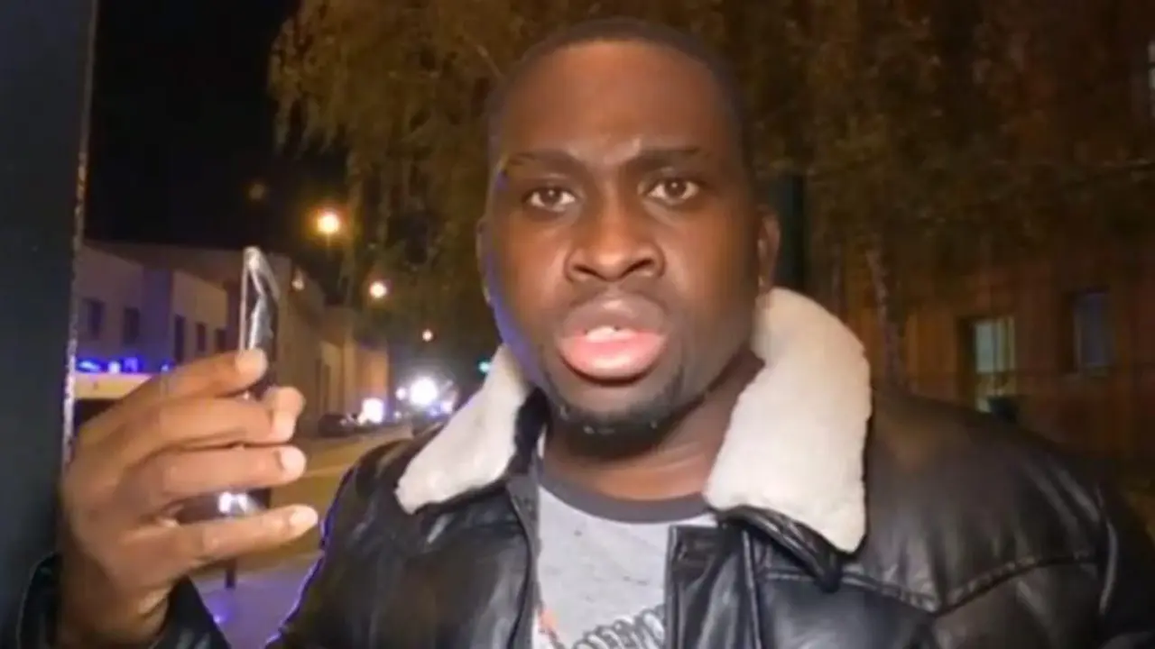 Korban Selamat Teror Paris: Ponsel Hancur Ini Menyelamatkanku ...