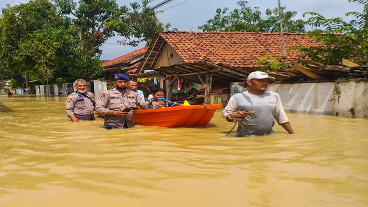 Ratusan Rumah di Cirebon Timur Terendam Banjir