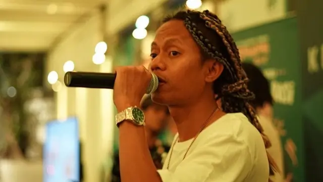 Viral Lewat Lagu 'Selow', Ini 6 Potret Terbaru Wahyu Ramdani yang Bikin Pangling