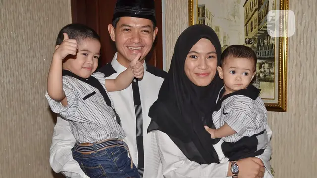 [Bintang] Dude Herlino dan Alyssa Soebandono