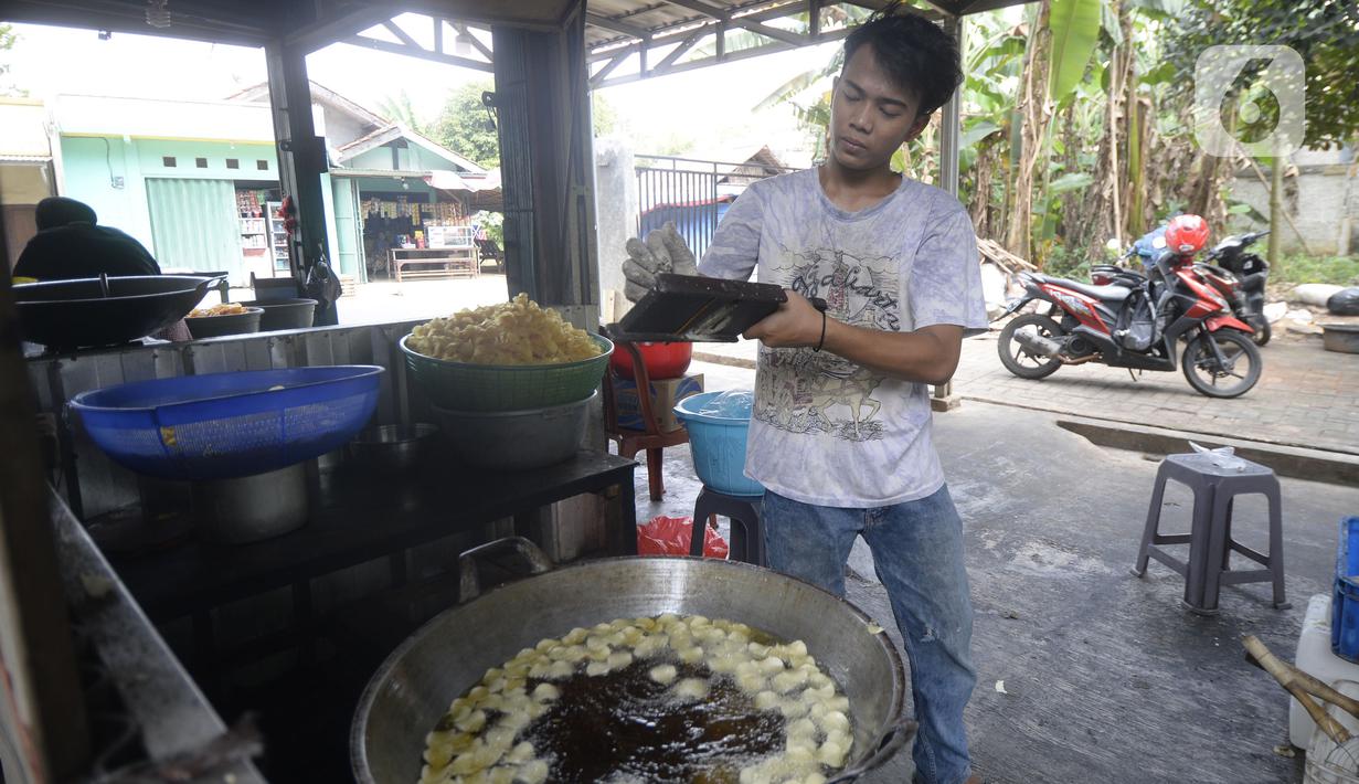 FOTO Mengintip Dapur Pembuatan Keripik Singkong Rumahan  