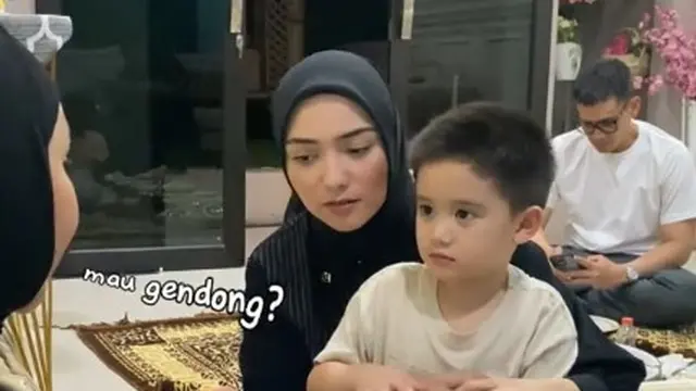 Lucunya Athar Anak Citra Kirana saat Meminta Adik ke Mamanya, Bikin Gemas Netizen
