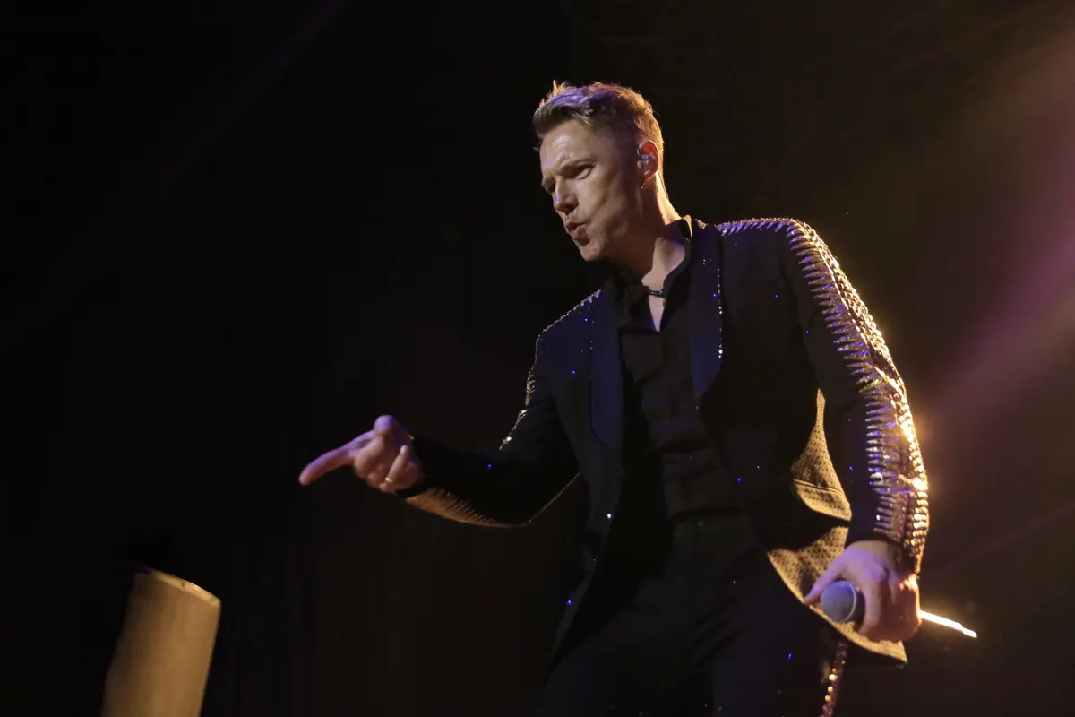 Ronan Keating dalam konser Boyzone di Jakarta (24/3/2019) (Kapanlagi.com/ Adrian Utama Putra)