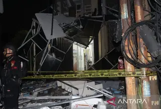 Lokasi Ledakan Gedung Farmasi di Tangsel. Humas Polres Tangerang Selatan