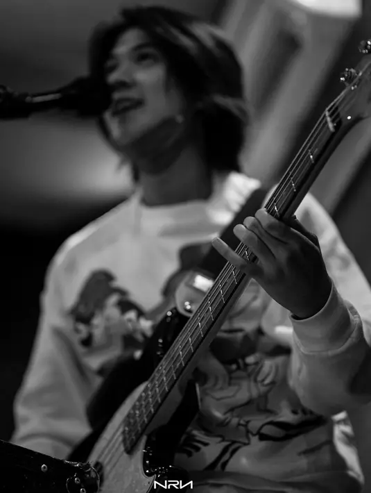 (Instagram/iqbaal.e)