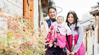 Liburan ke Korea, Ruben Onsu-Sarwendah Makan Telur Ceplok