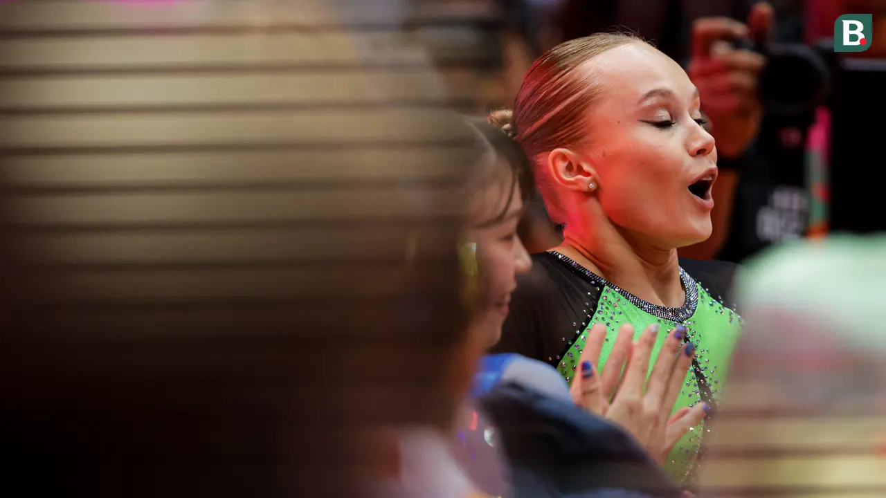 Foto: Angelina Melnikova Menangkan Final Sengit Kategori All-Around Kejuaraan Dunia Gimnastik 2025