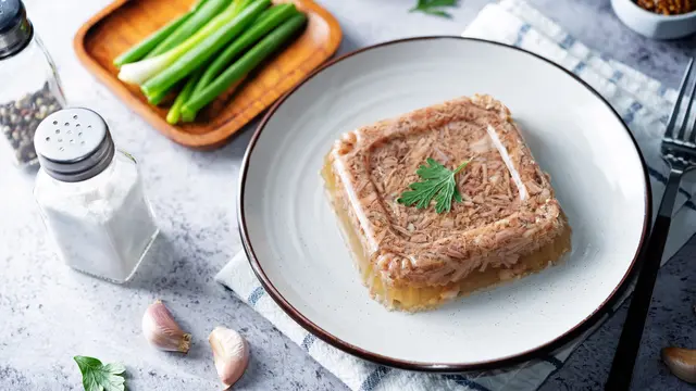 aspic tuna jelly puding makanan kaleng