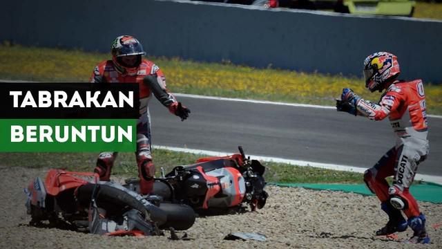 Terjadi tabrakan beruntun pada MotoGP Jerez yang melibatkan Jorge Lorenzo, Andrea Dovizioso dan Dani Pedrosa.