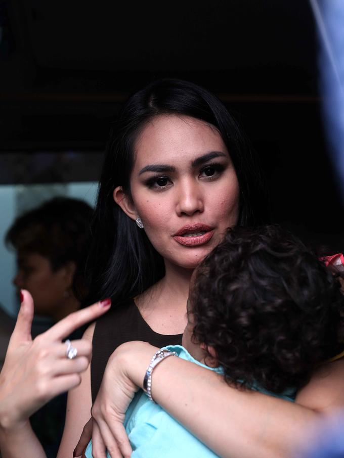 Mobilnya Jadi Korban Lakalantas Kartika Putri  Ingatkan 