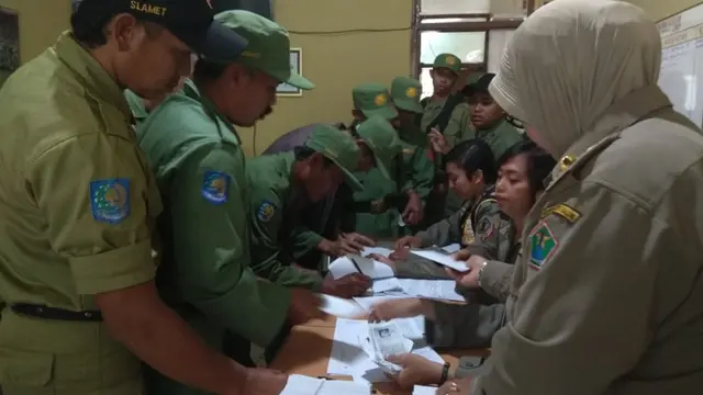 Beda Nasib Personel Hansip dan Linmas di Kota Malang