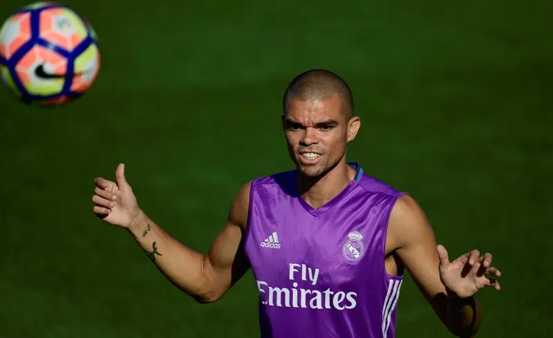 Pepe mengeluarkan komentar negatif mengenai Real Madrid. (AFP/Pierre-Philippe Marcou)
