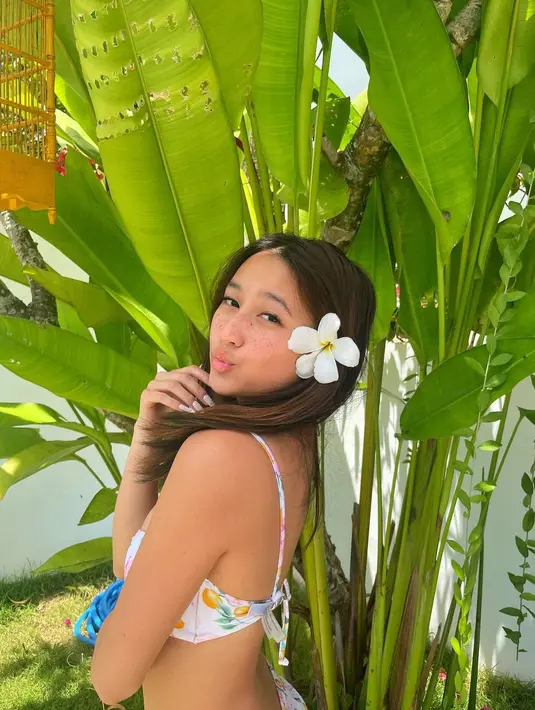 Di Instagram, Chloe membagikan beberapa foto cantik yang mendatangkan pujian. [Instagram @chloexaviera]