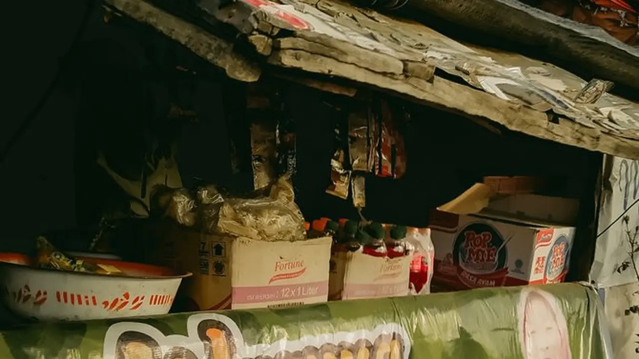 5 Fakta Mbok Yem Pemilik Warung di Puncak Lawu, Mudik Ditandu Turun Gunung