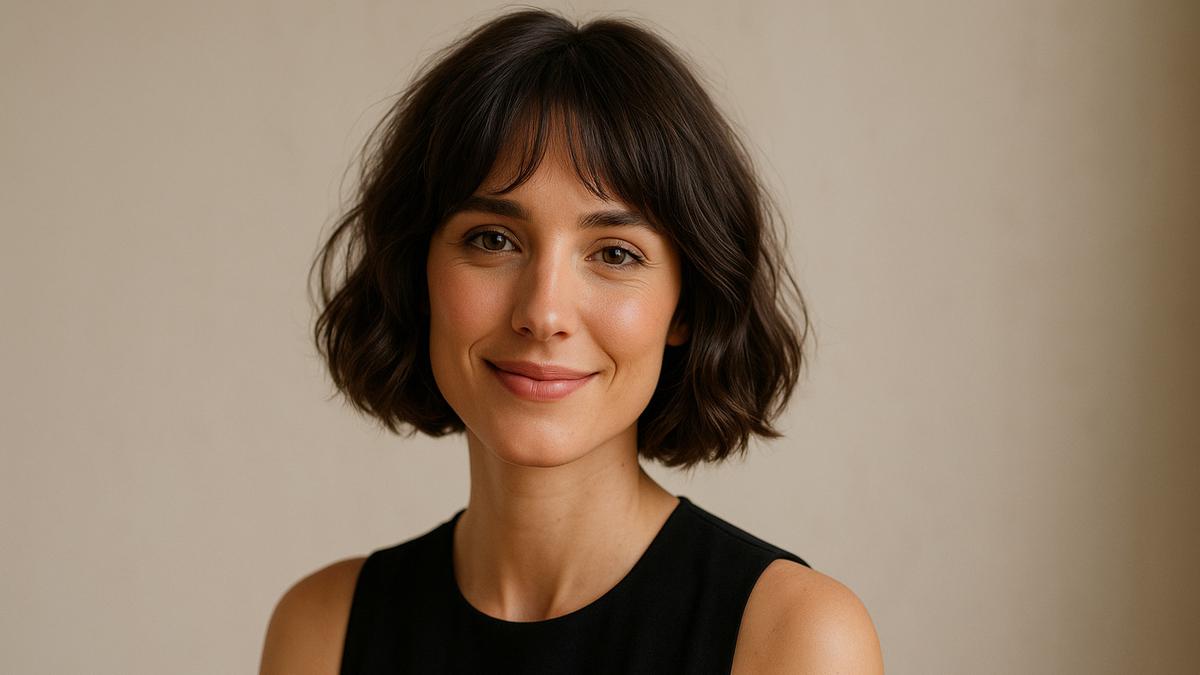 9 Model Rambut Short Layered Bob Agar Tampak Lebih Segar di Usia Matang