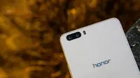 Huawei Honor 6 Plus (androidauthority.com)