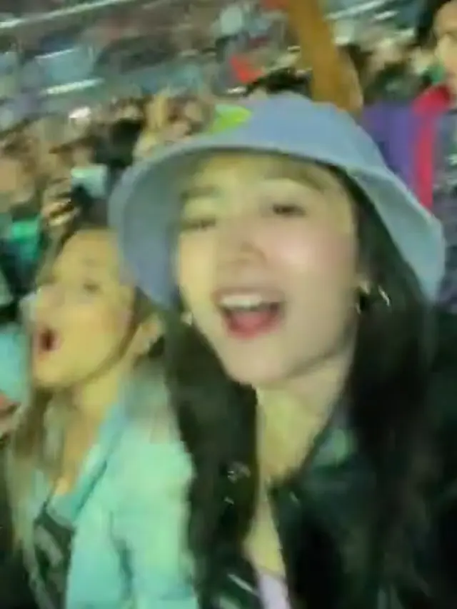 Febby Rastanty Nonton Konser Justin Bieber di Los Angeles (Foto: Instagram/@febbyrastanty)
