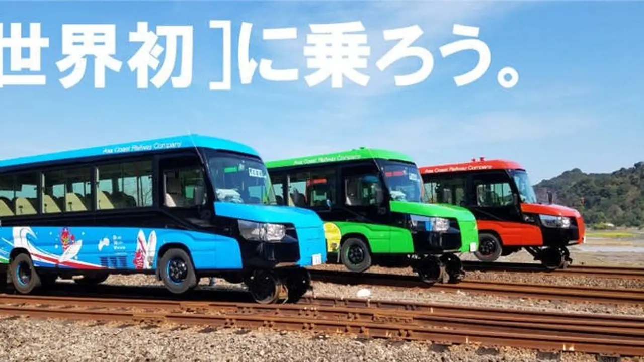 Dual-Mode Vehicle di Jepang (kredit: Asa Coast Railway Jepang)