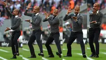 Sekuen ekspresi dan mimik muka pelatih Bayen Muenchen, Pep Guardiola, saat melawan FC Cologne. (27/9/2014).  (AFP PHOTO/PATRIK STOLLARZ)