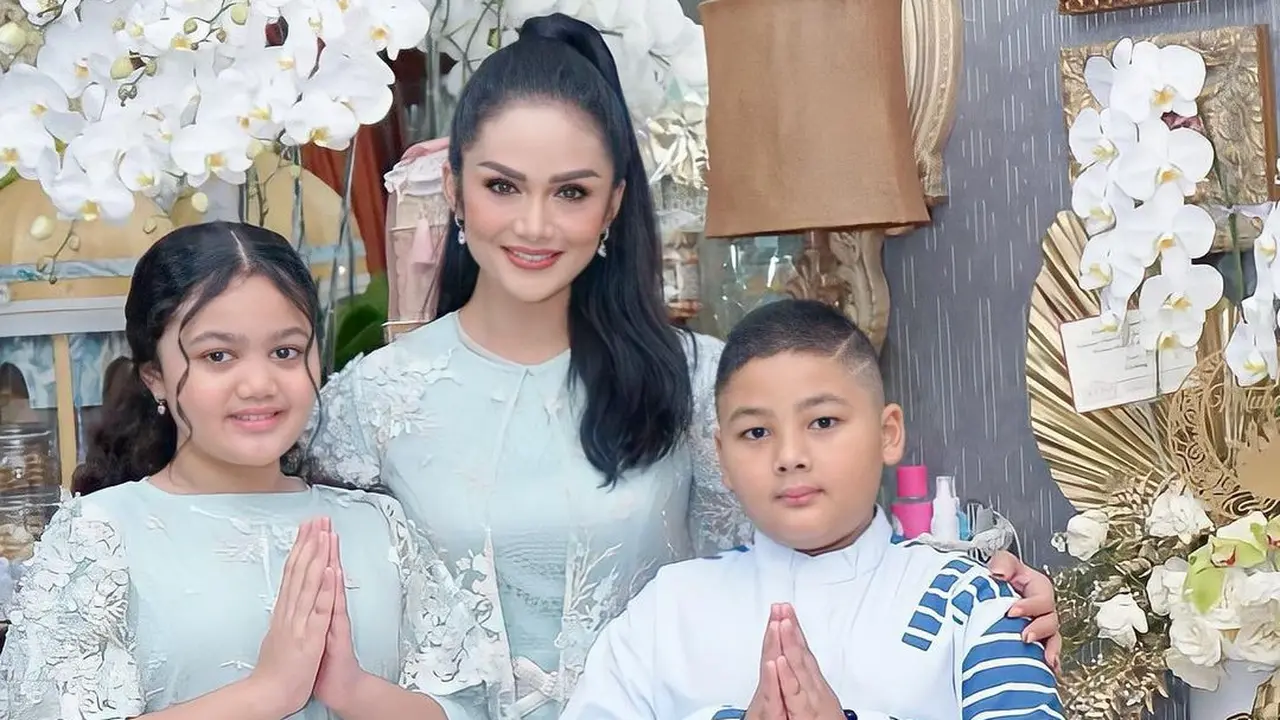 [Fimela] Krisdayanti dan Raul Lemos