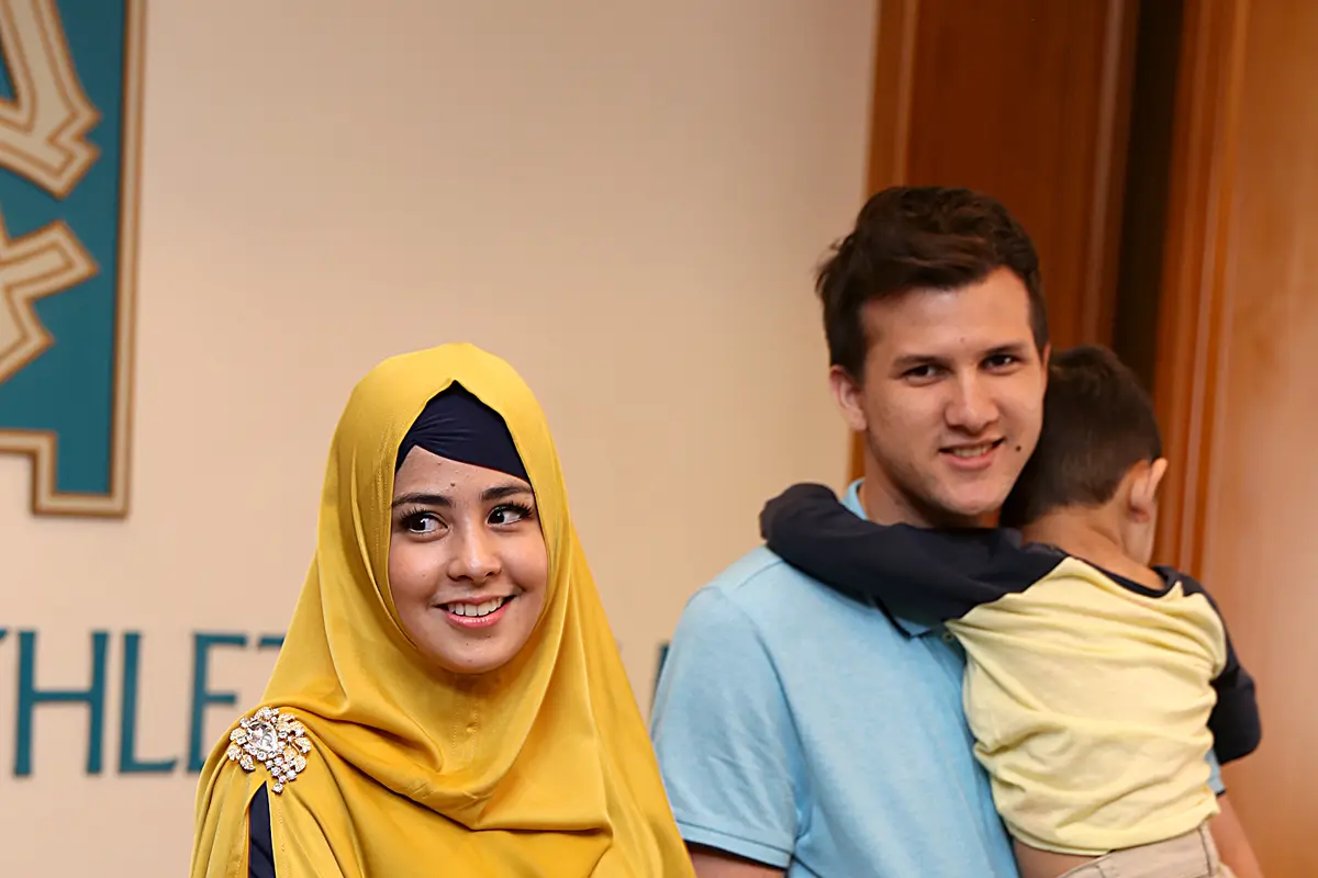Risty Tagor dan Stuart Collin