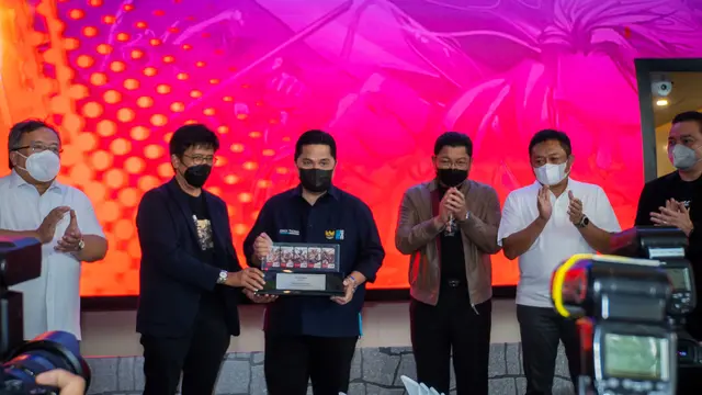 Telkomsel dan Bank Mandiri bersama MCAS Group berkolaborasi dengan Bumilangit meluncurkan voucher fisik internet Telkomsel dan kartu E-Money Mandiri edisi Bumilangit. (Dok. Telkomsel)