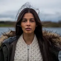 Naomi Scott. Foto: via aaronlee.co.uk