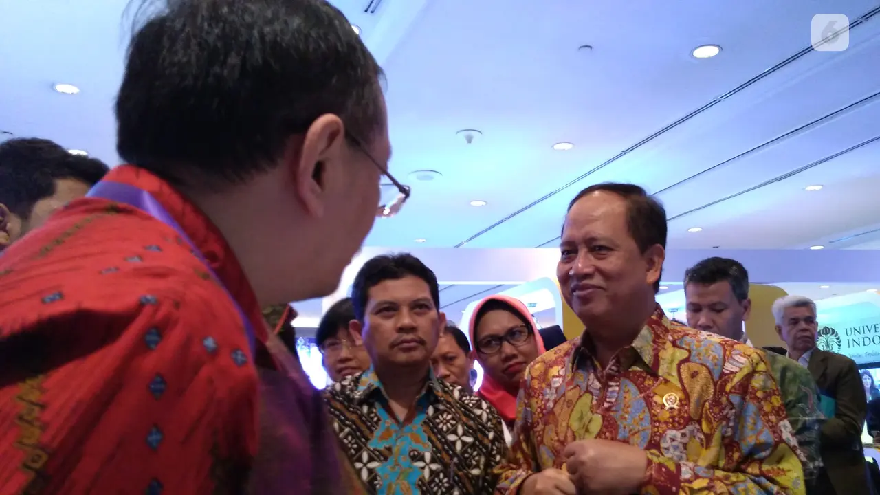 Menristekdikti M. Nasir di ajang World Post Graduate Expo 2018